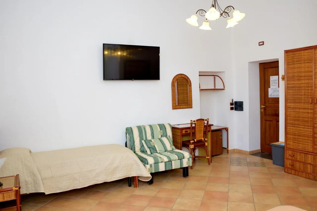 Hotel Principe Di Rinella ليني