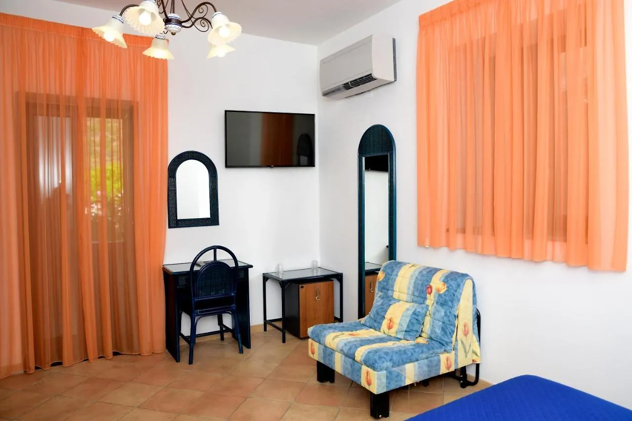 Hotel Principe Di Rinella ليني