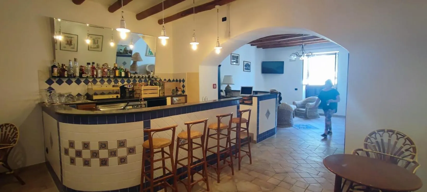 Hotel Principe Di Rinella ليني